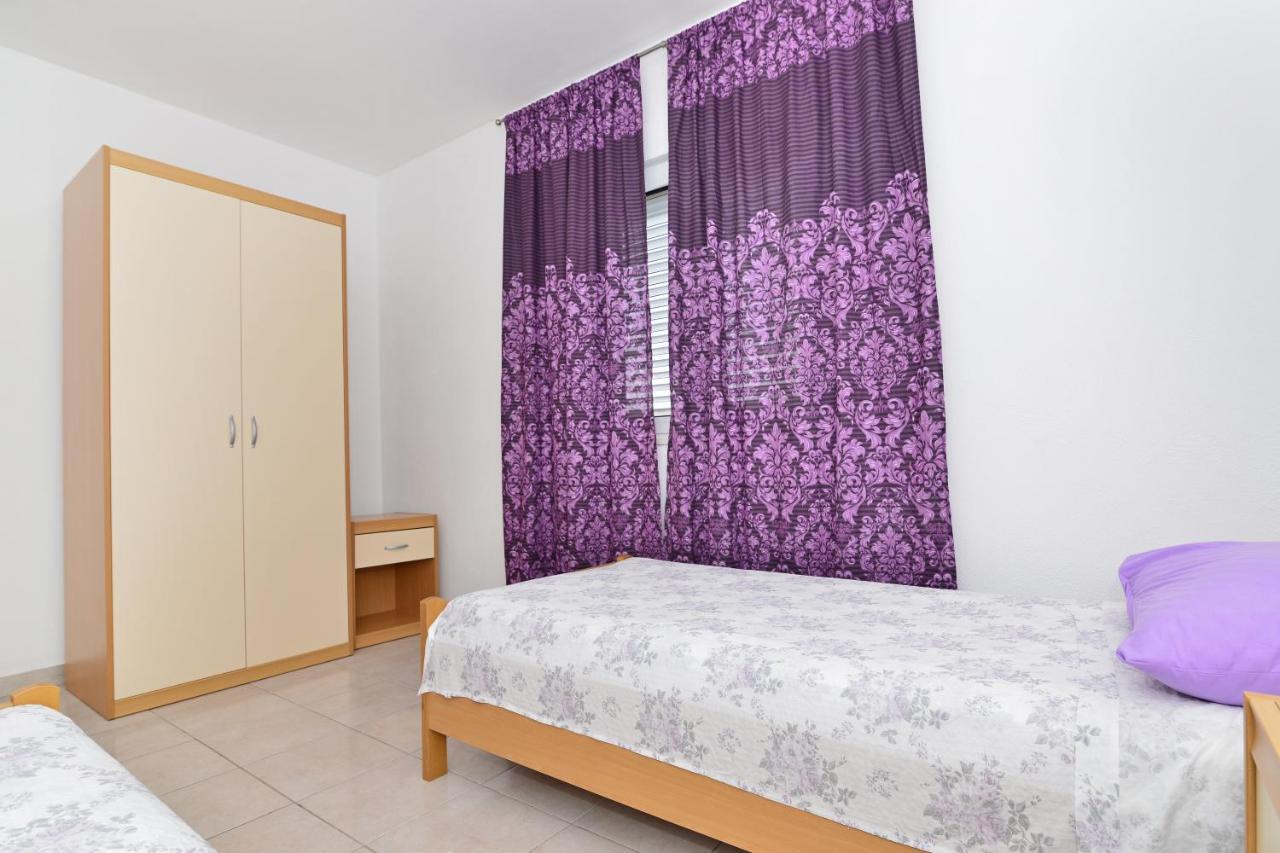 Apartments Martina Vodice Buitenkant foto