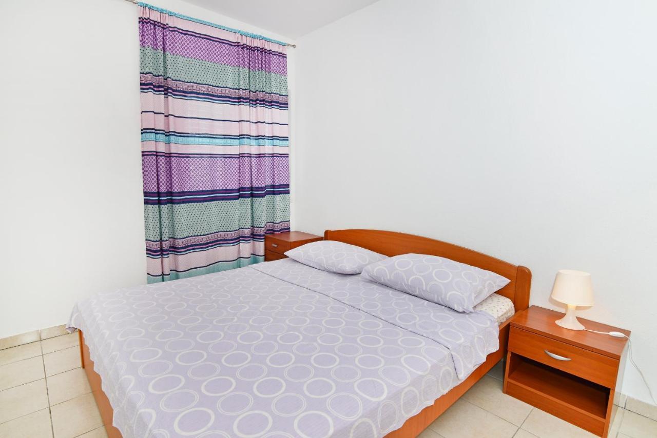 Apartments Martina Vodice Buitenkant foto