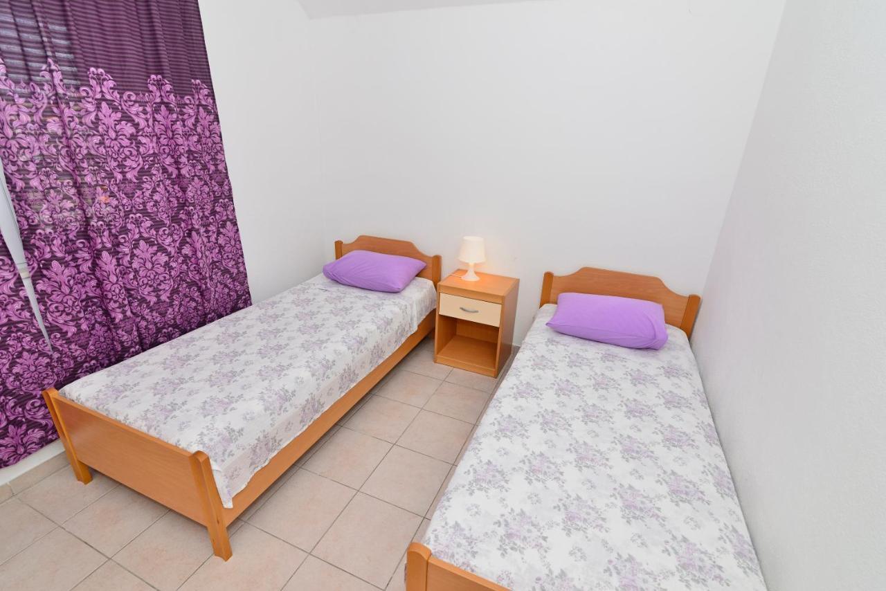 Apartments Martina Vodice Buitenkant foto