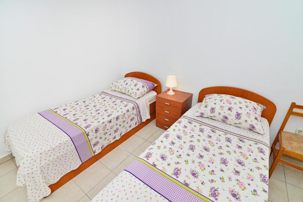 Apartments Martina Vodice Buitenkant foto